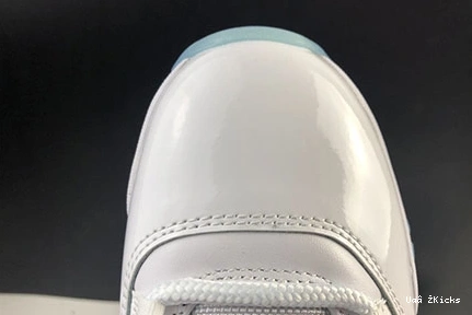 Air ”Legend 11 Blue“ Jordan 700 Sleek Low AV2187-117 0807